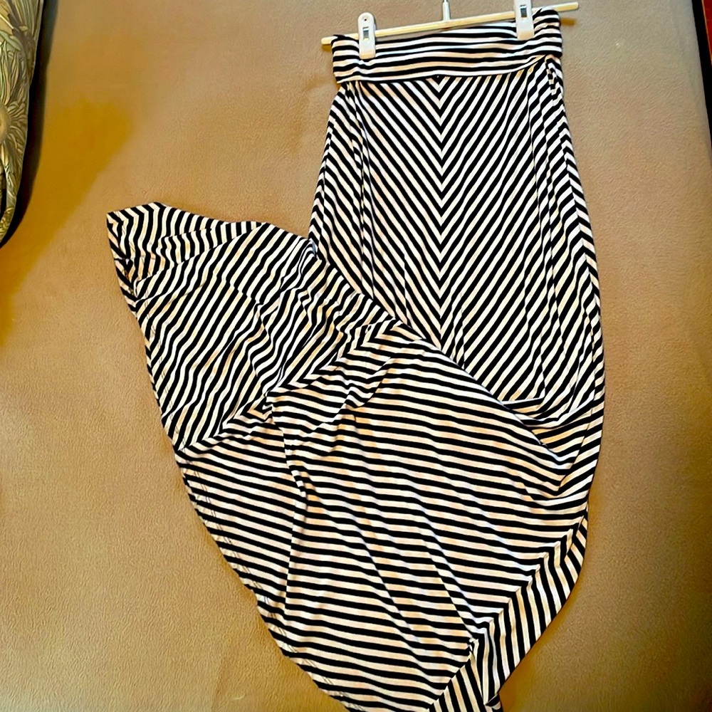 Women’s Maxi skirt